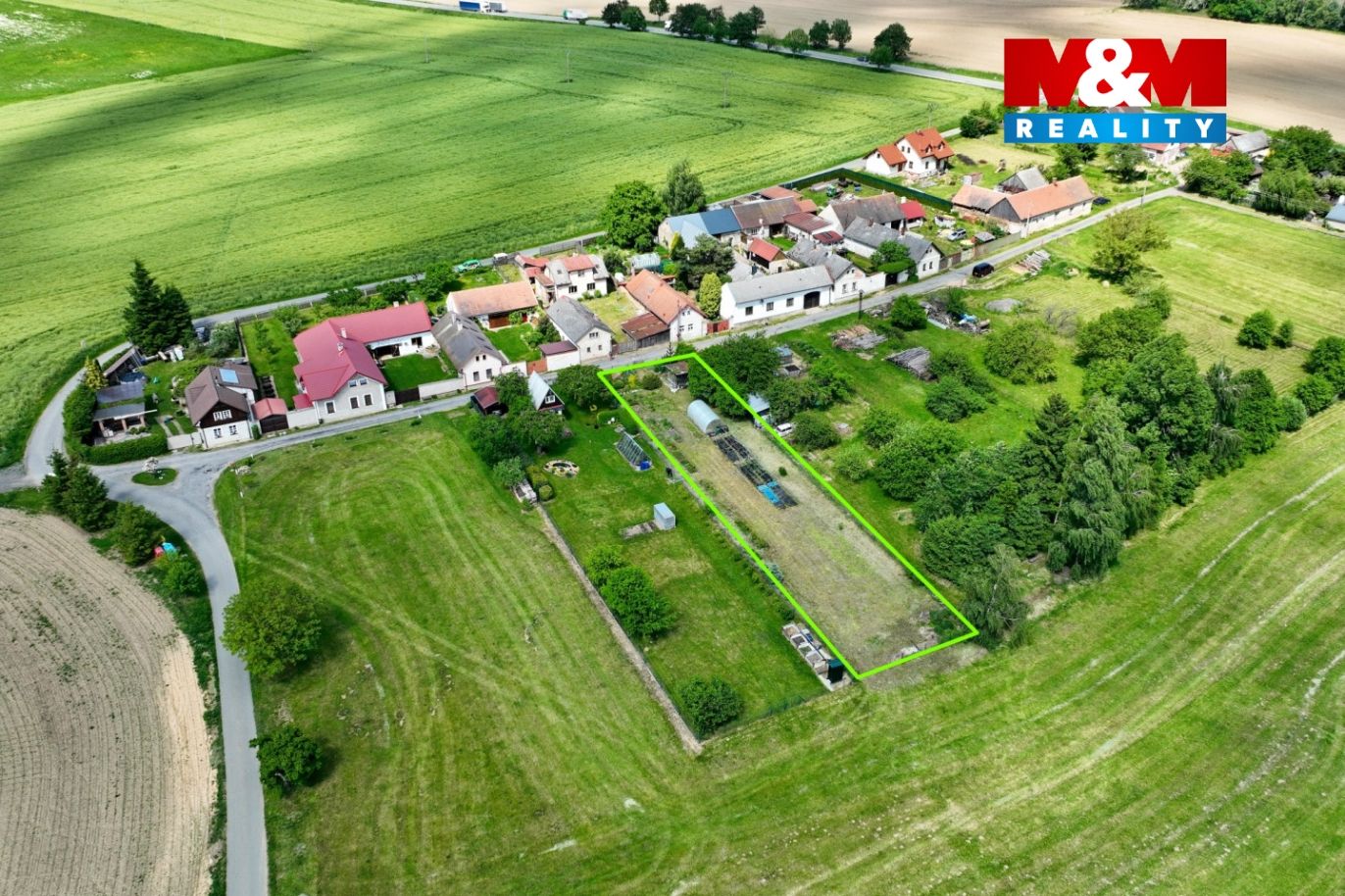 zahrada a okolí