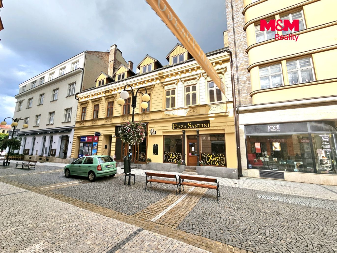 Dům