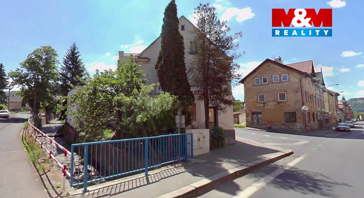 Dům