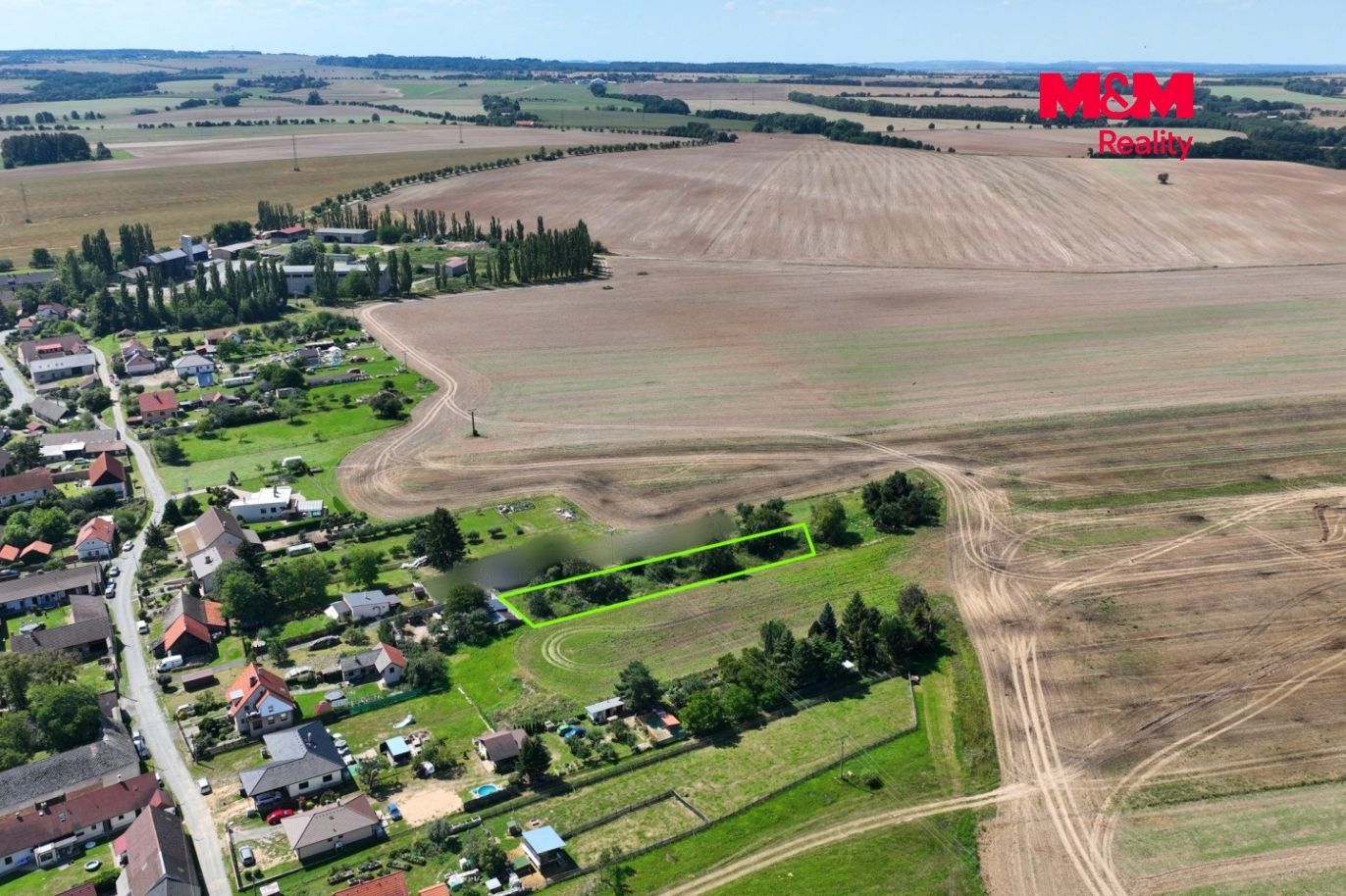 zahrada a okolí