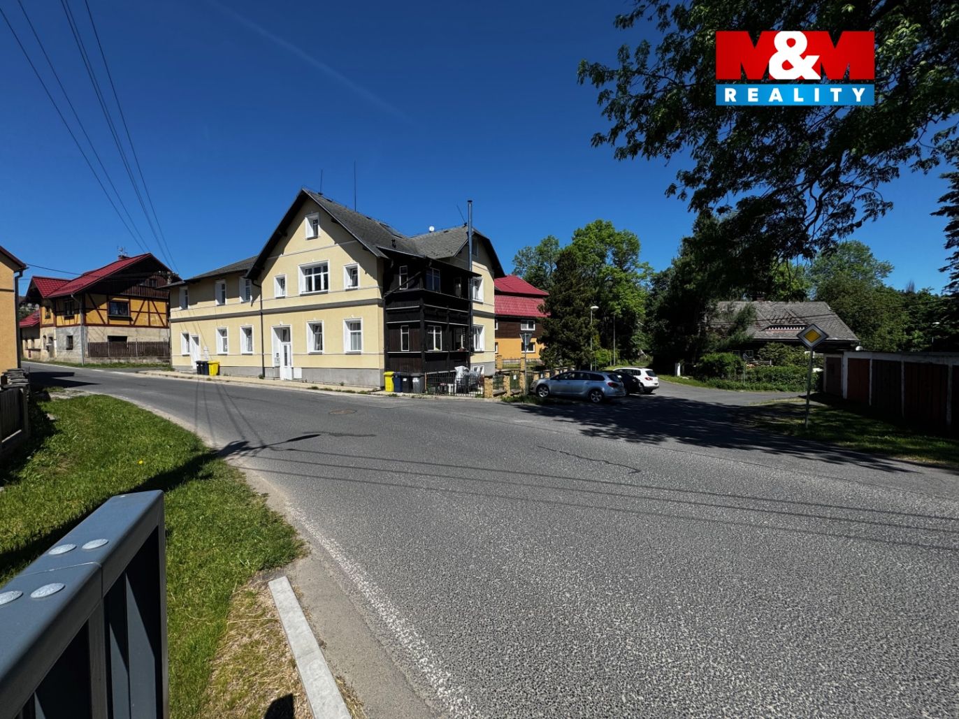 dům