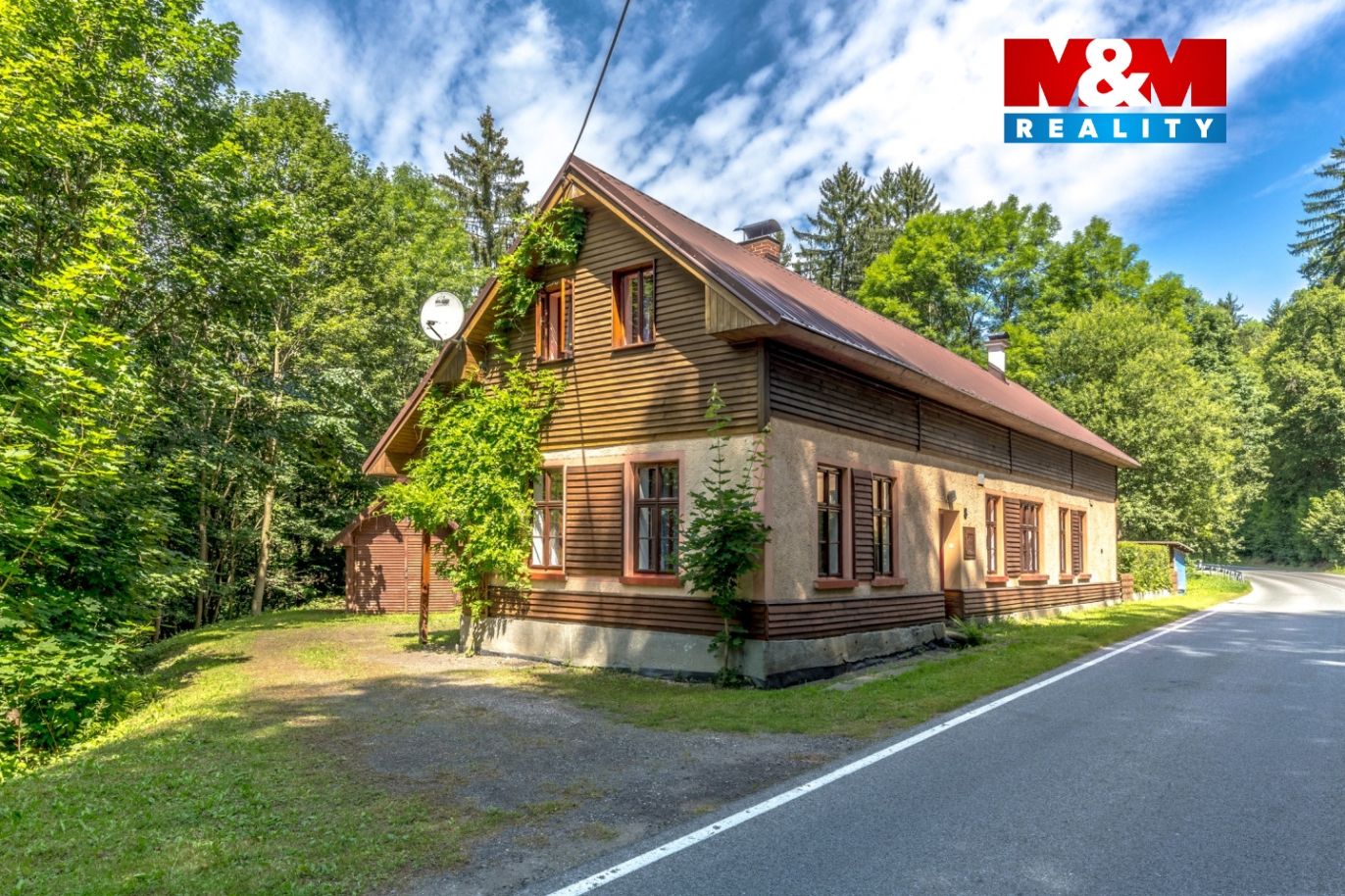 Dům