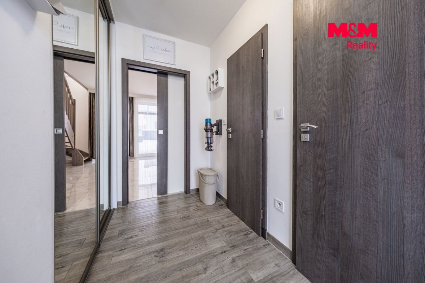 Prodej rodinného domu, 93 m², Kostelec n. Č. l, ul. Pražská