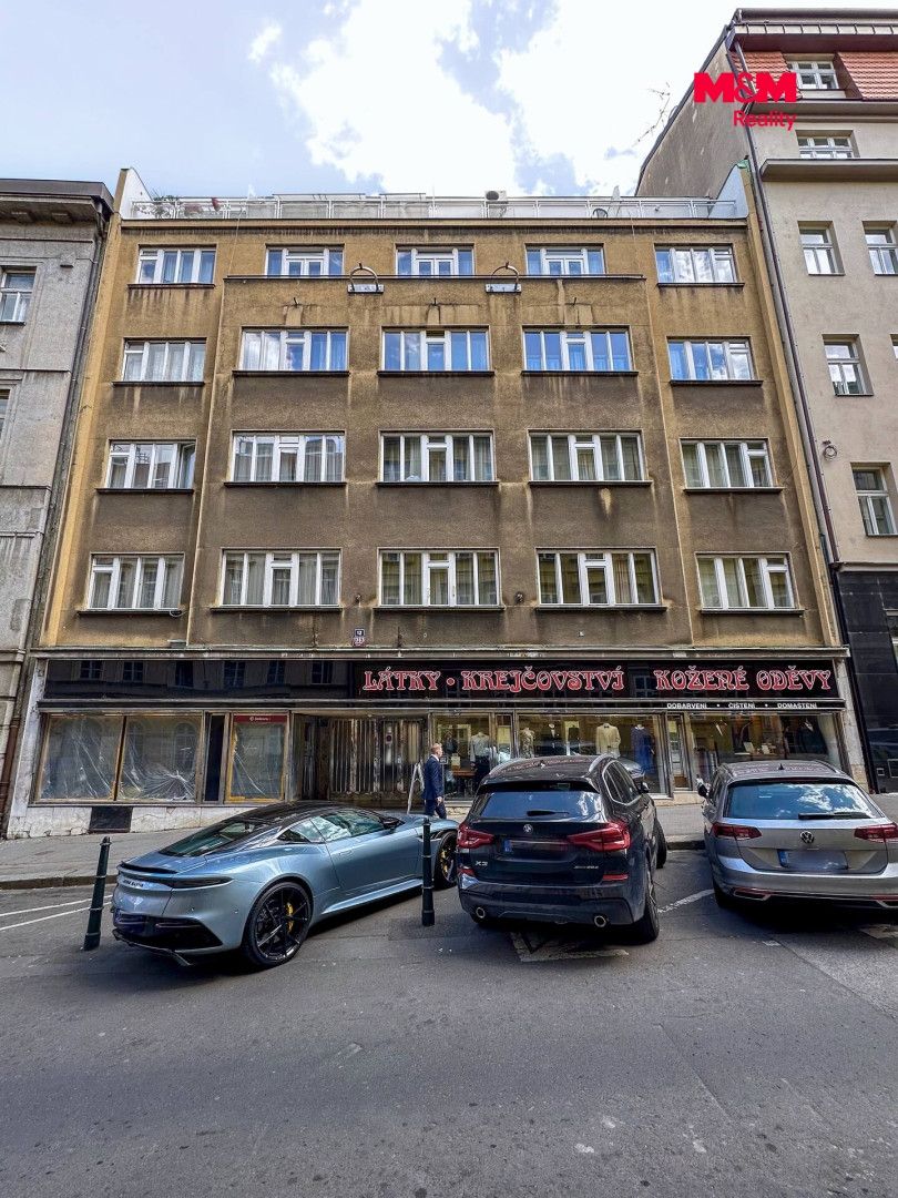 Dům