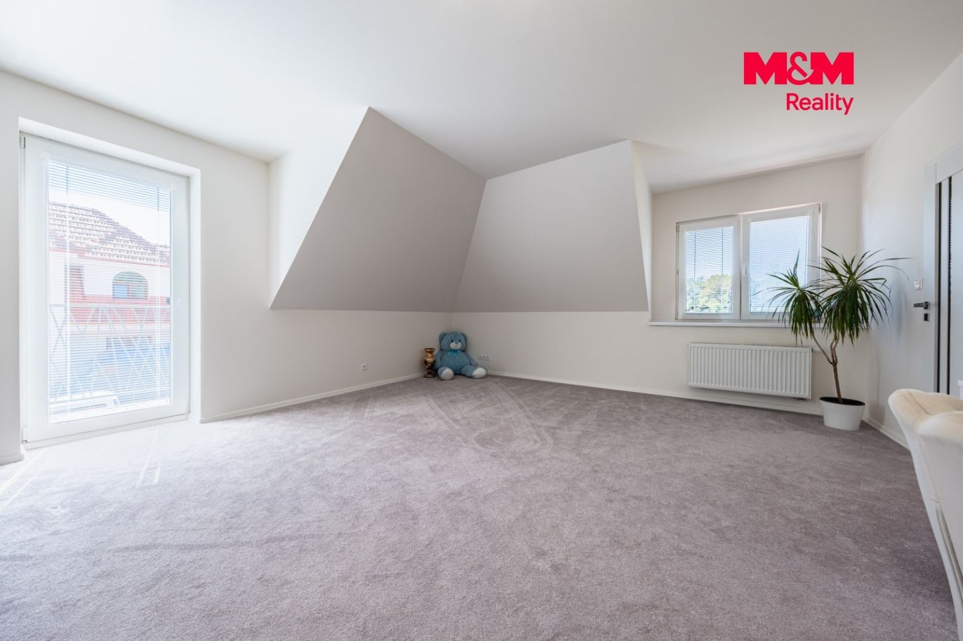 Prodej rodinného domu, 379 m², Mukařov, ul. Do Vrchu