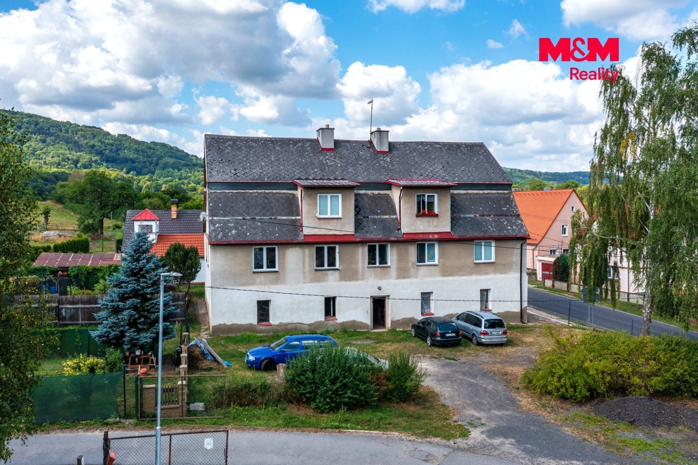Dům