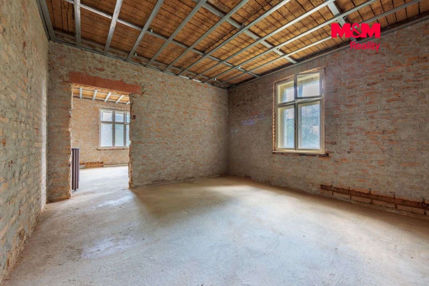 6U1A8425-HDR.jpg