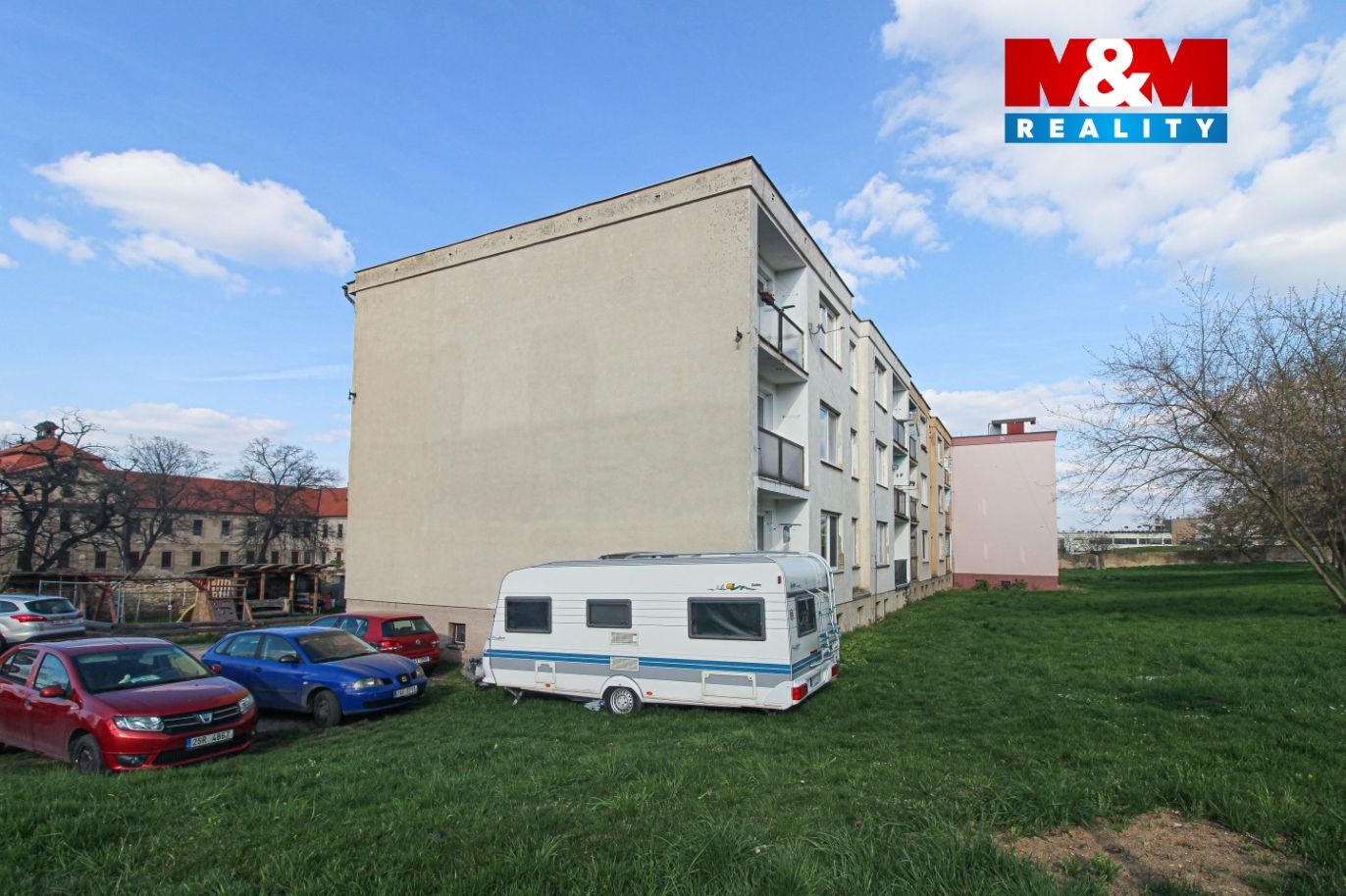 Buštík-1.jpg