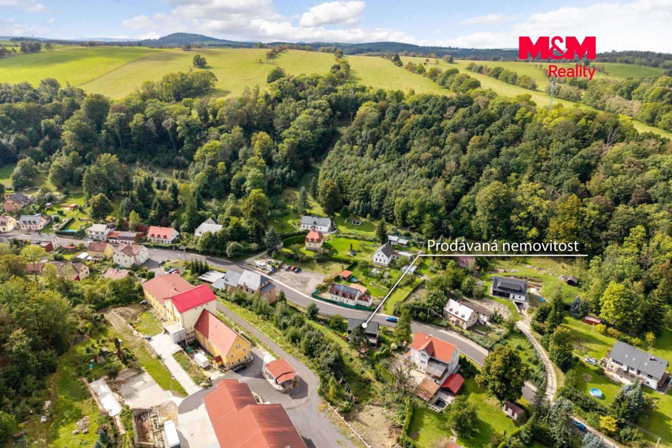 Letecký pohled na dům a okolí