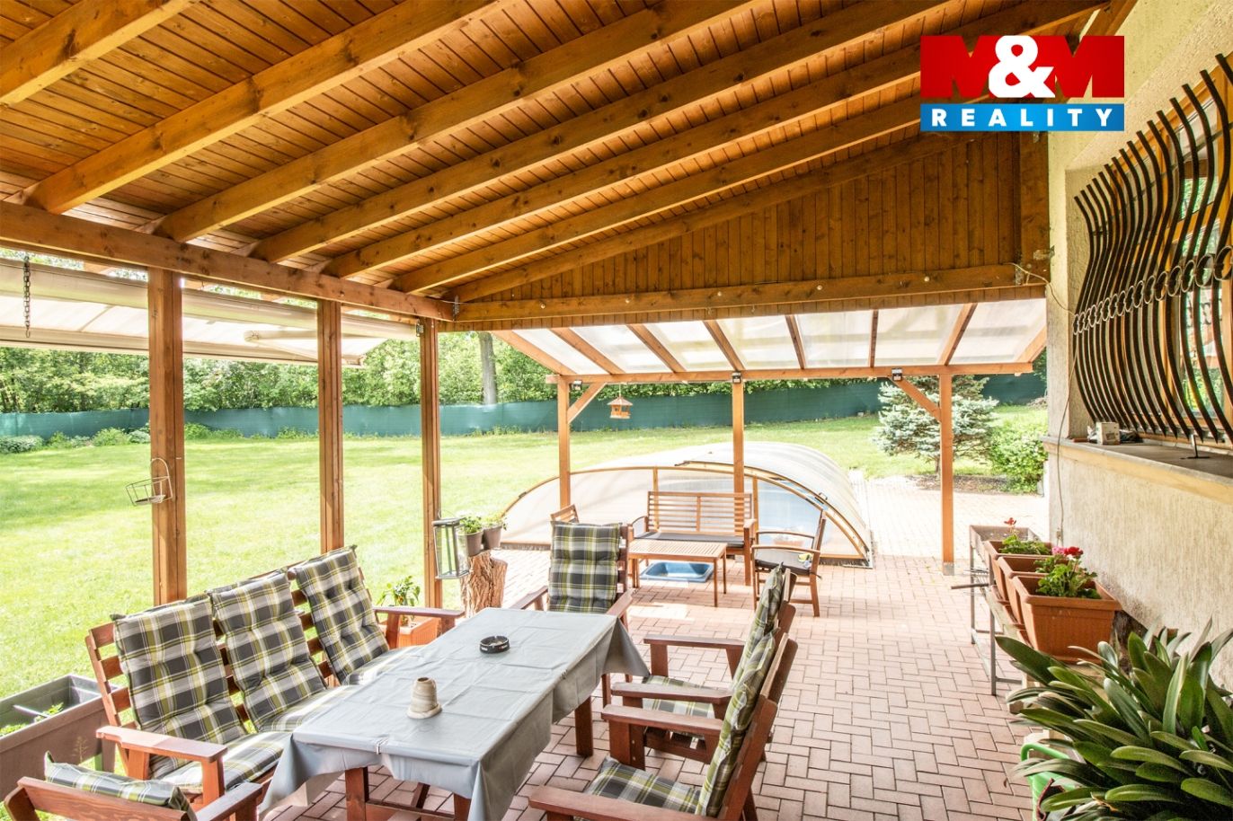 pergola