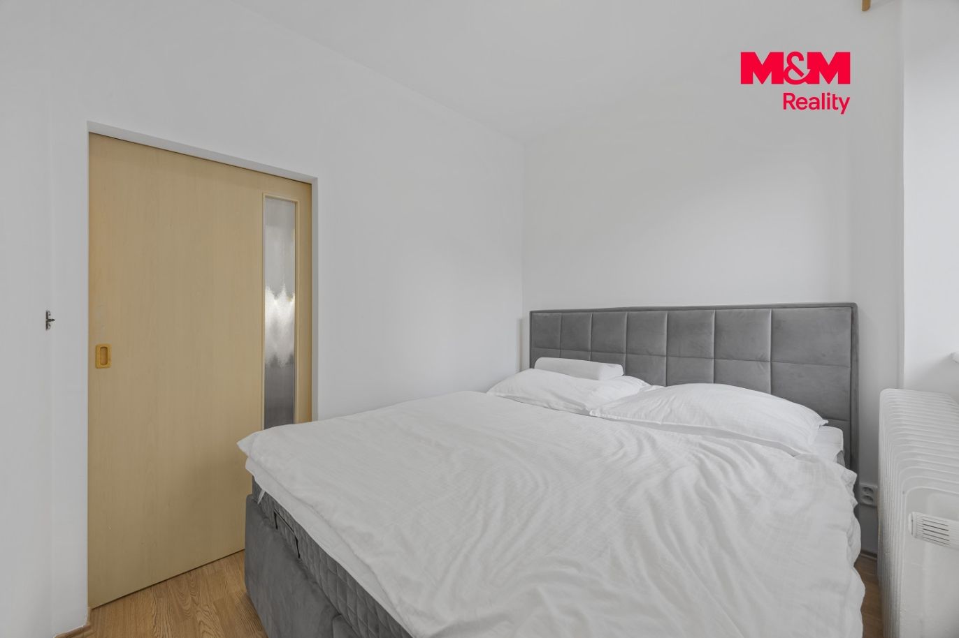 Prodej bytu 2+kk, 42 m², Hradec Králové, ul. Resslova