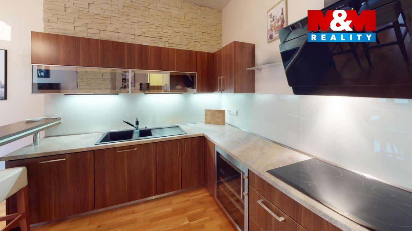 Byt-3kk-111m2-Moravska-Karlovy-Vary-Kitchen1-scaled.jpg