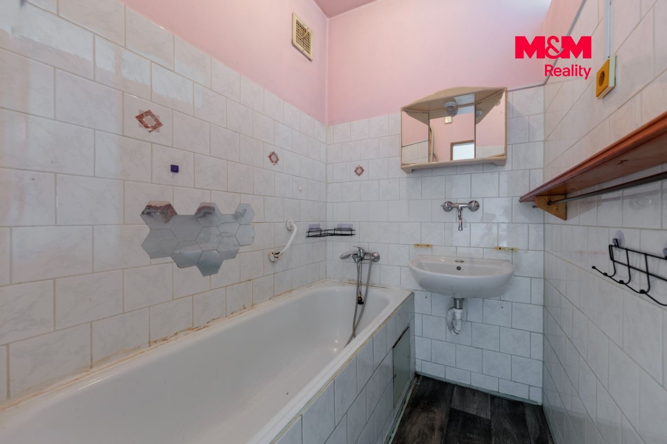044A2066-HDR.jpg