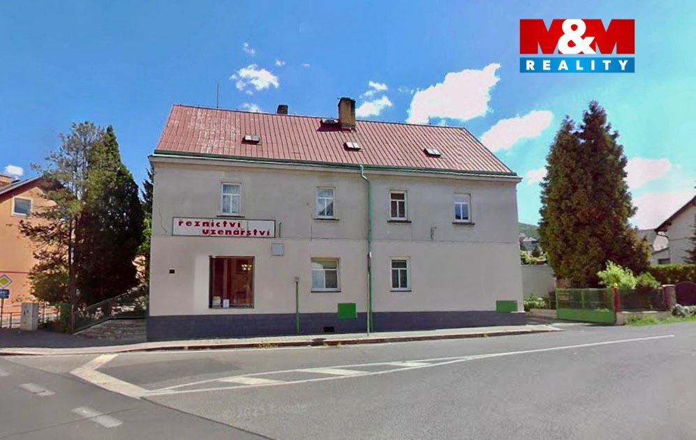 Dům