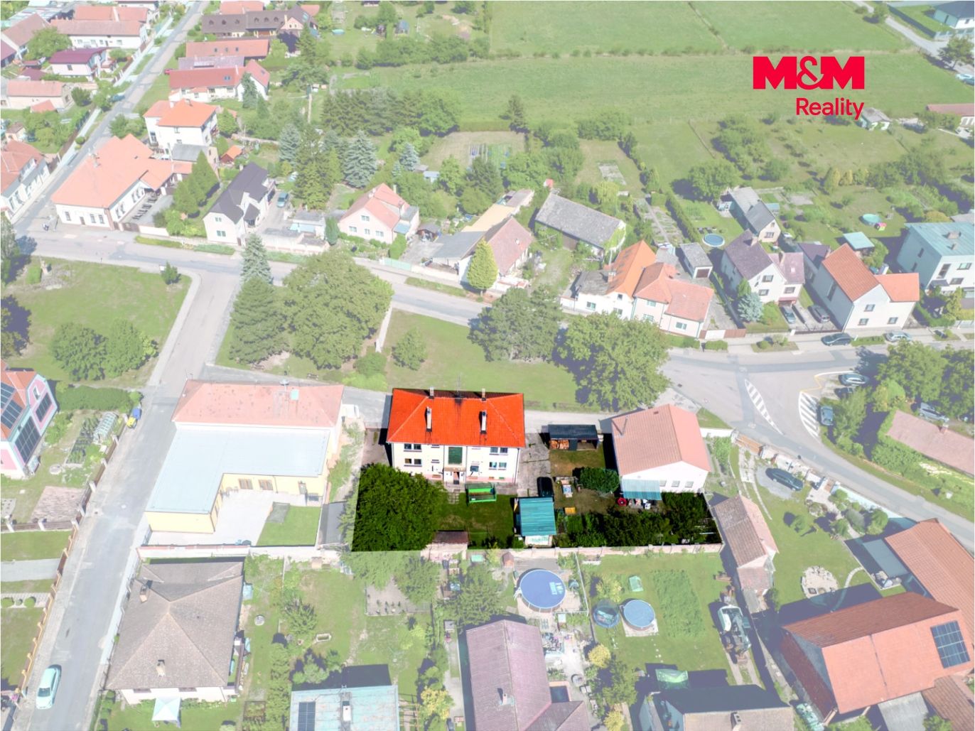 Dům