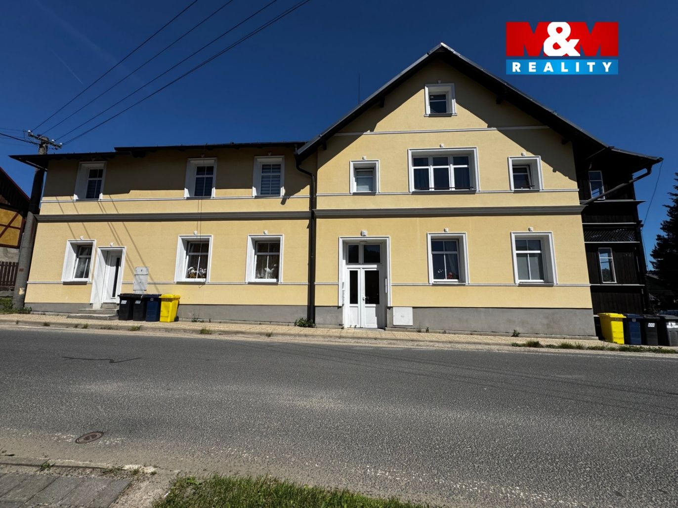 dům