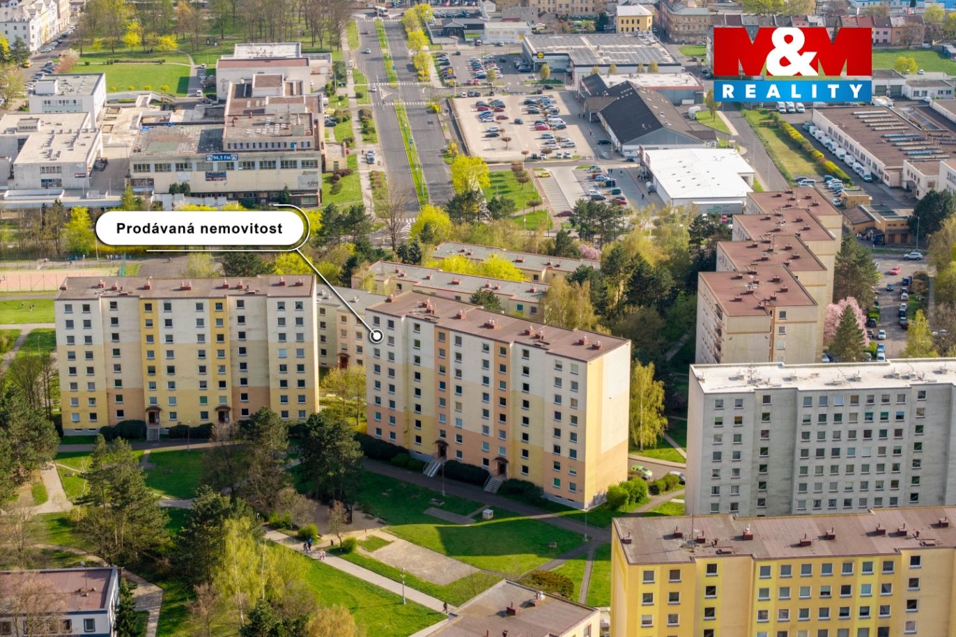 Pohled na dům a okolí