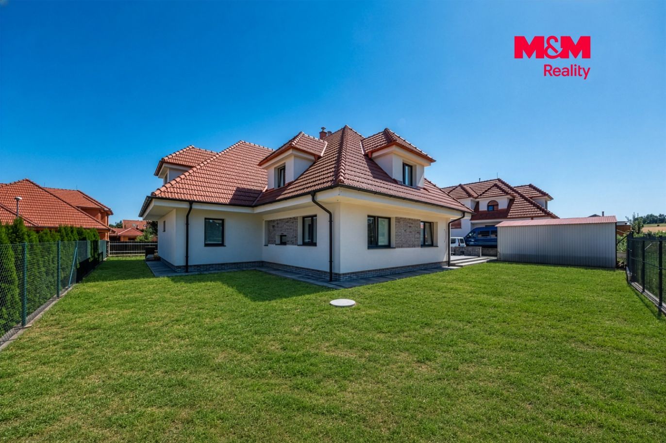 Prodej rodinného domu, 379 m², Mukařov, ul. Do Vrchu