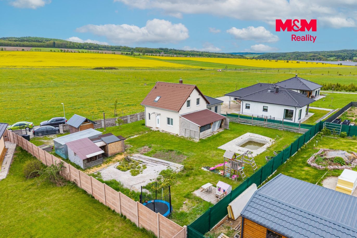 Dům