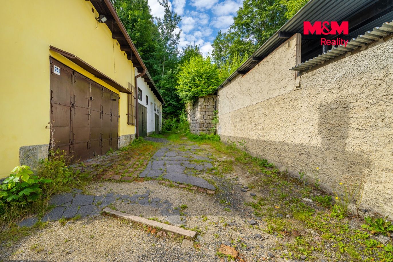 Příjezd do garáže