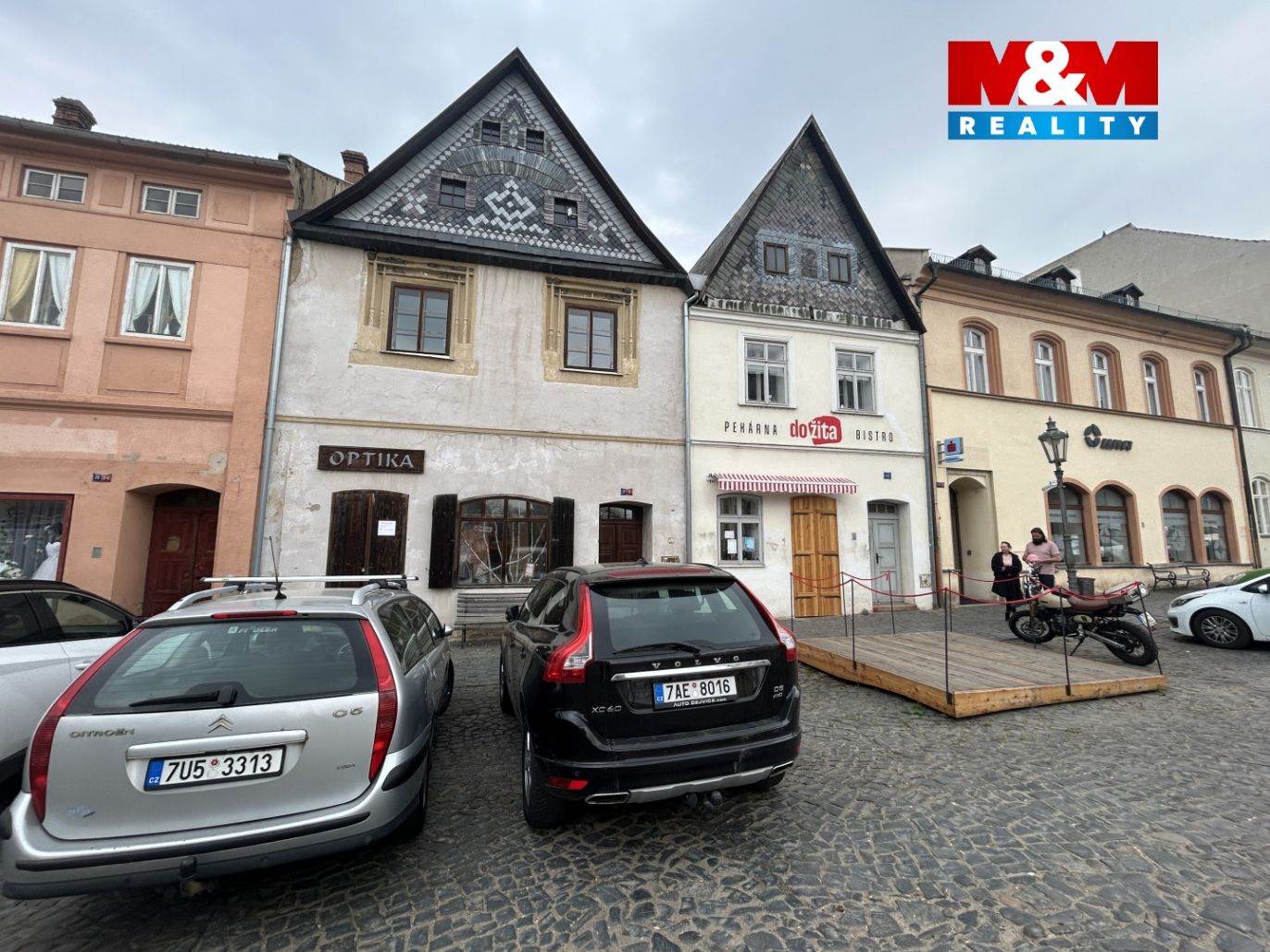 dům