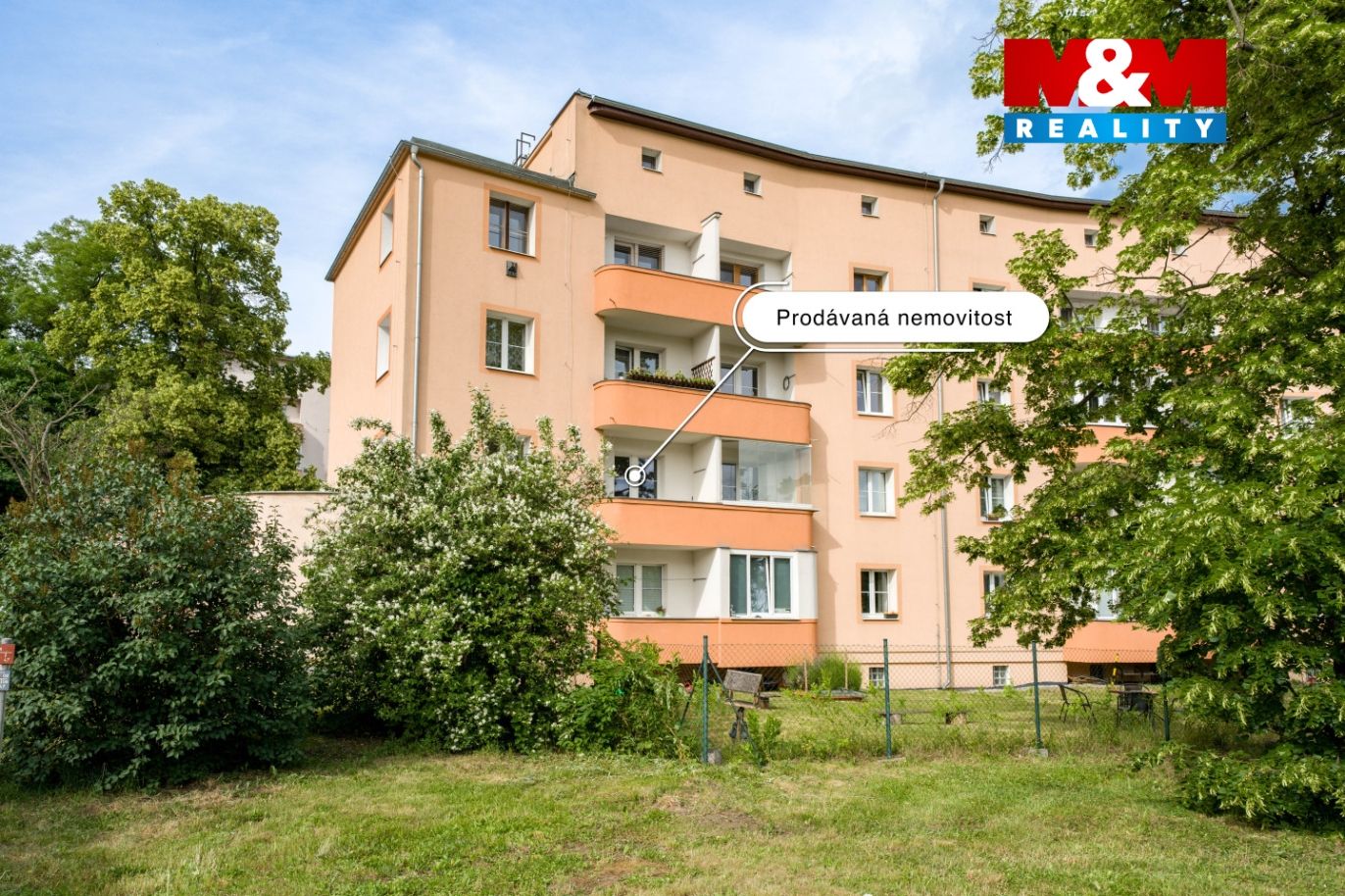 Dům