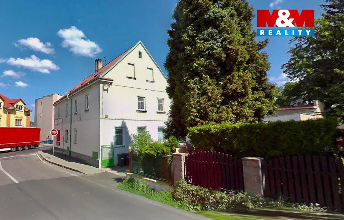Dům