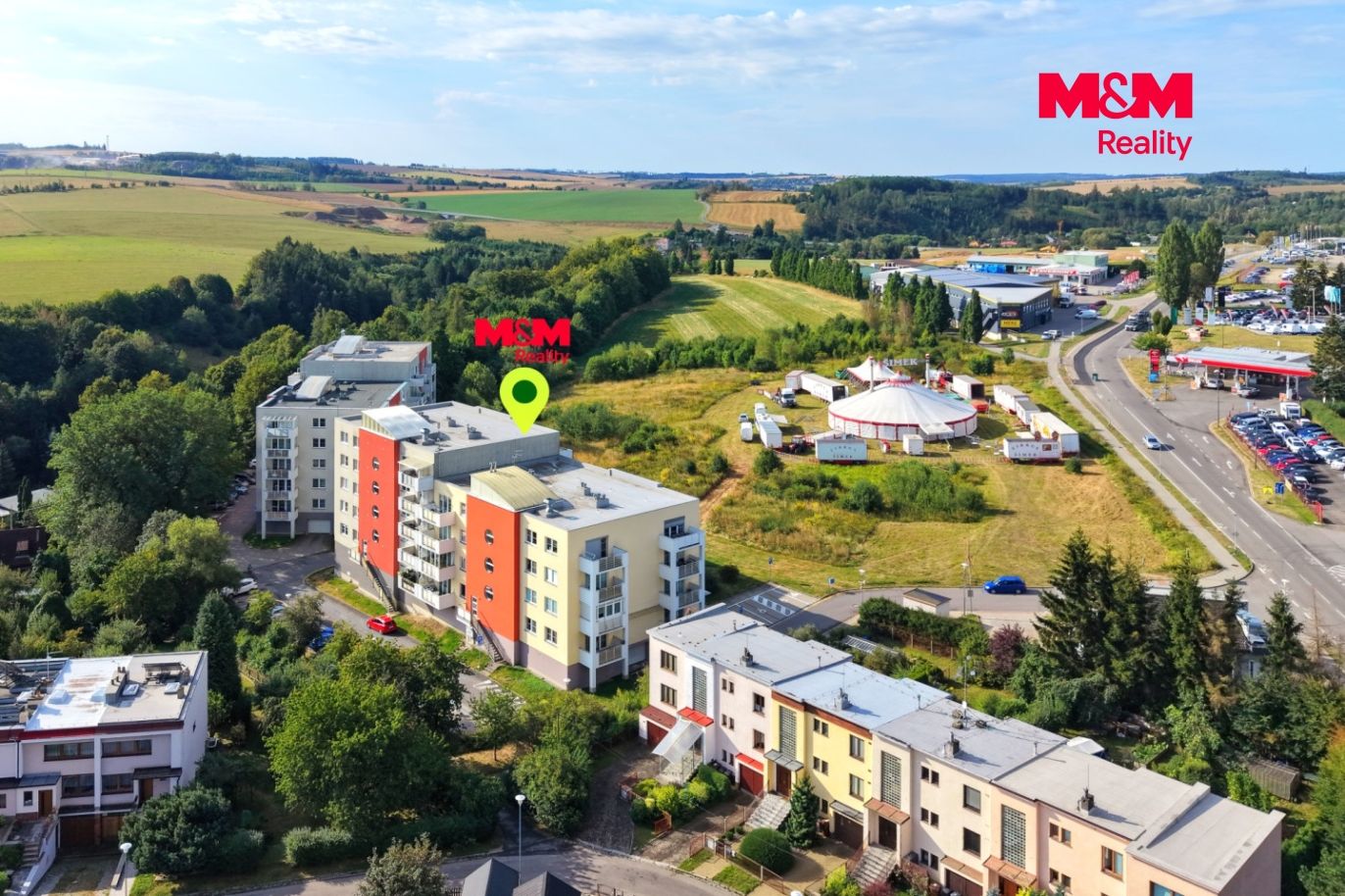 Dům a okolí