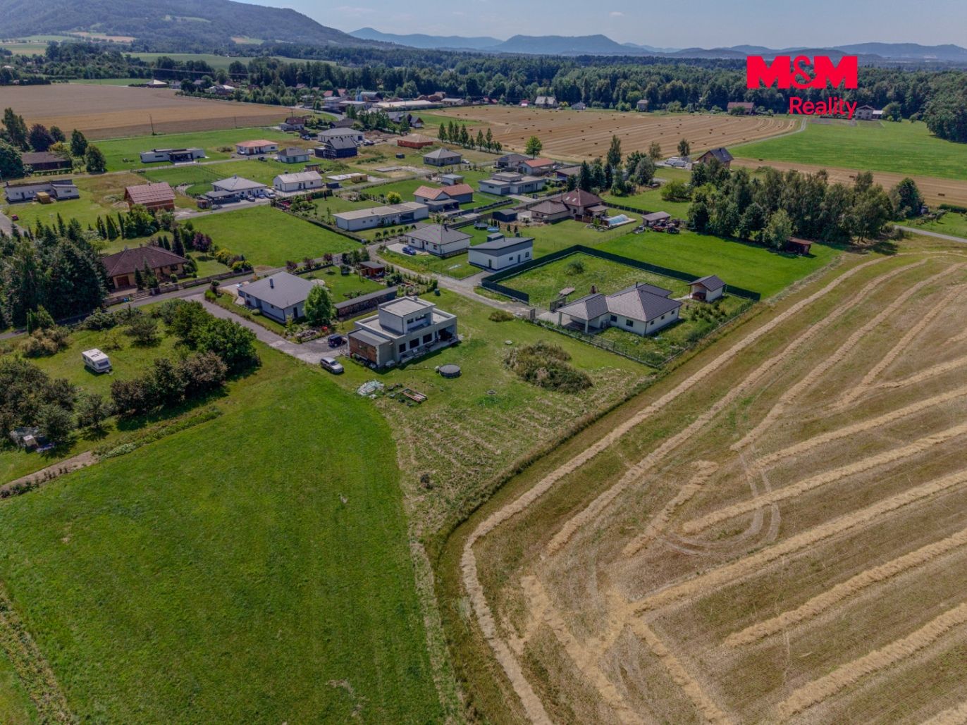 dji_fly_20251009_044524_0042_1785326052307_photo-2.jpg