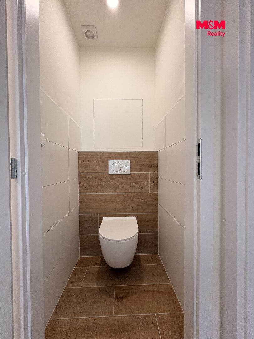 wc.jpeg