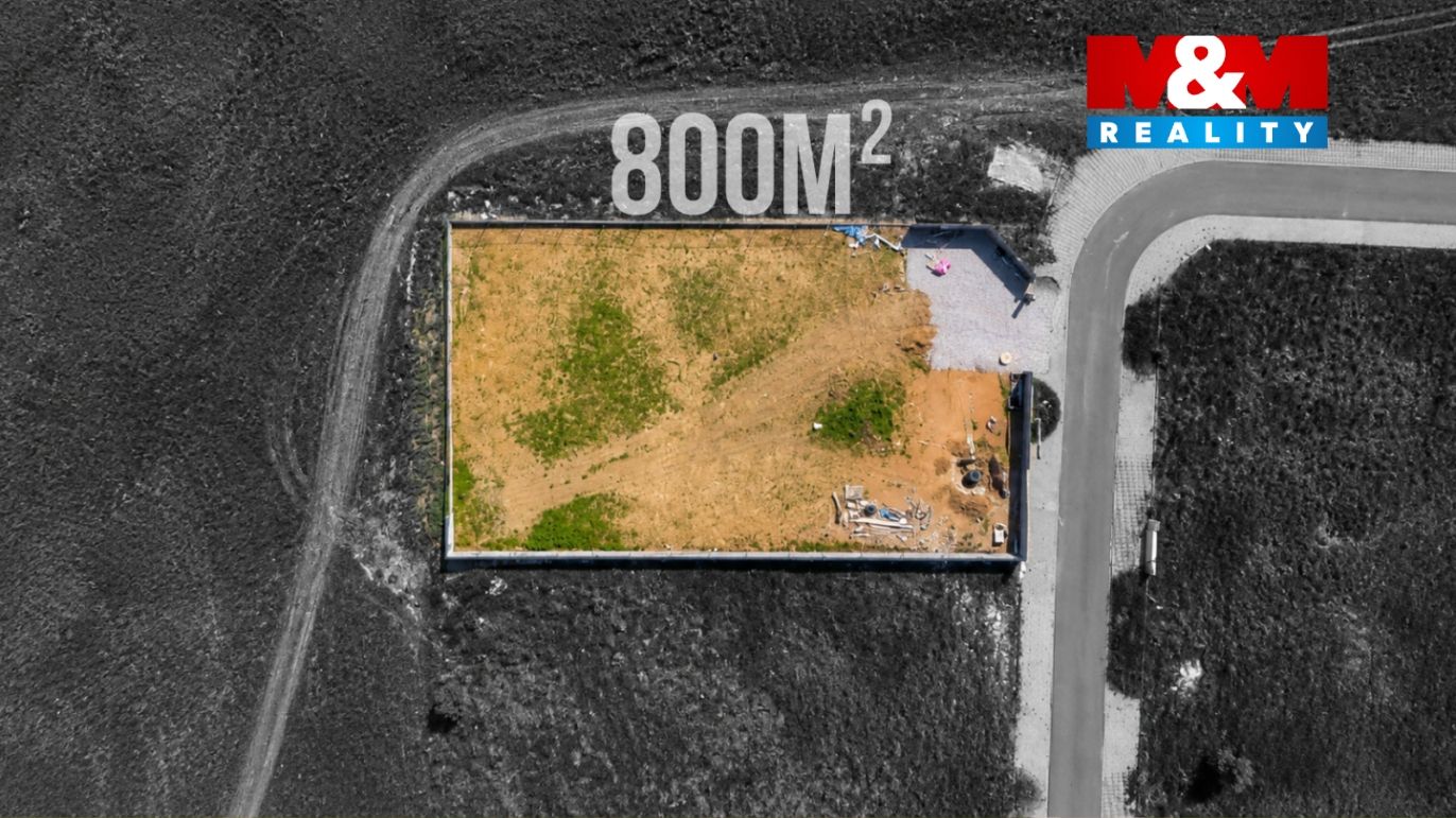 800m².png