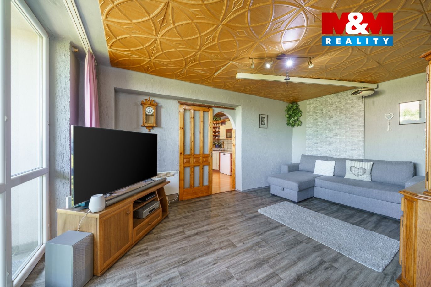Prodej bytu 3+1, 70 m², Měděnec, ul. Náměstí