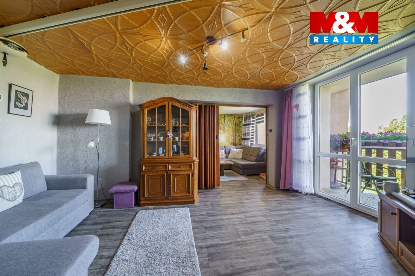 Prodej bytu 3+1, 70 m², Měděnec, ul. Náměstí