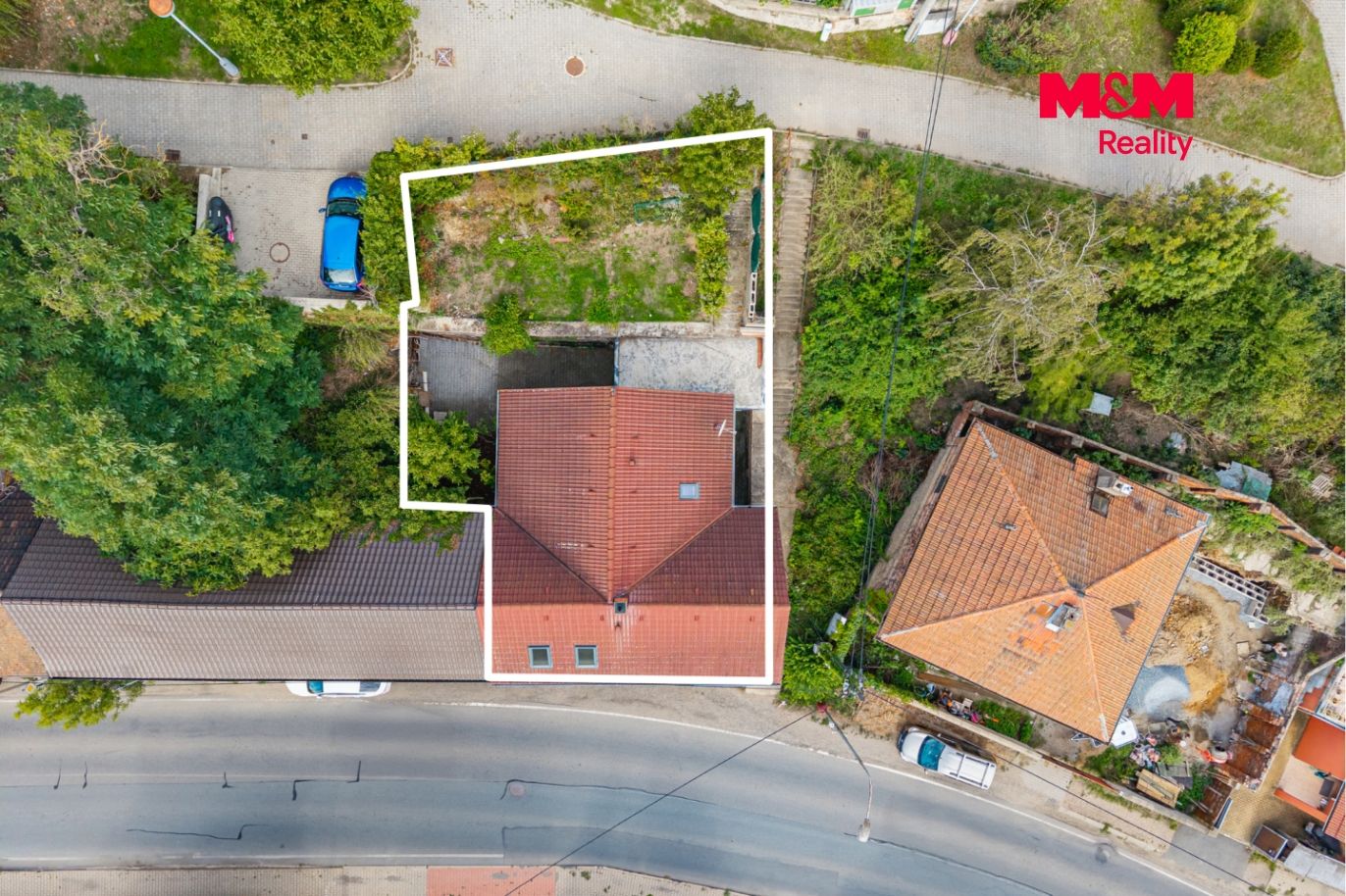 Dům a pozemek