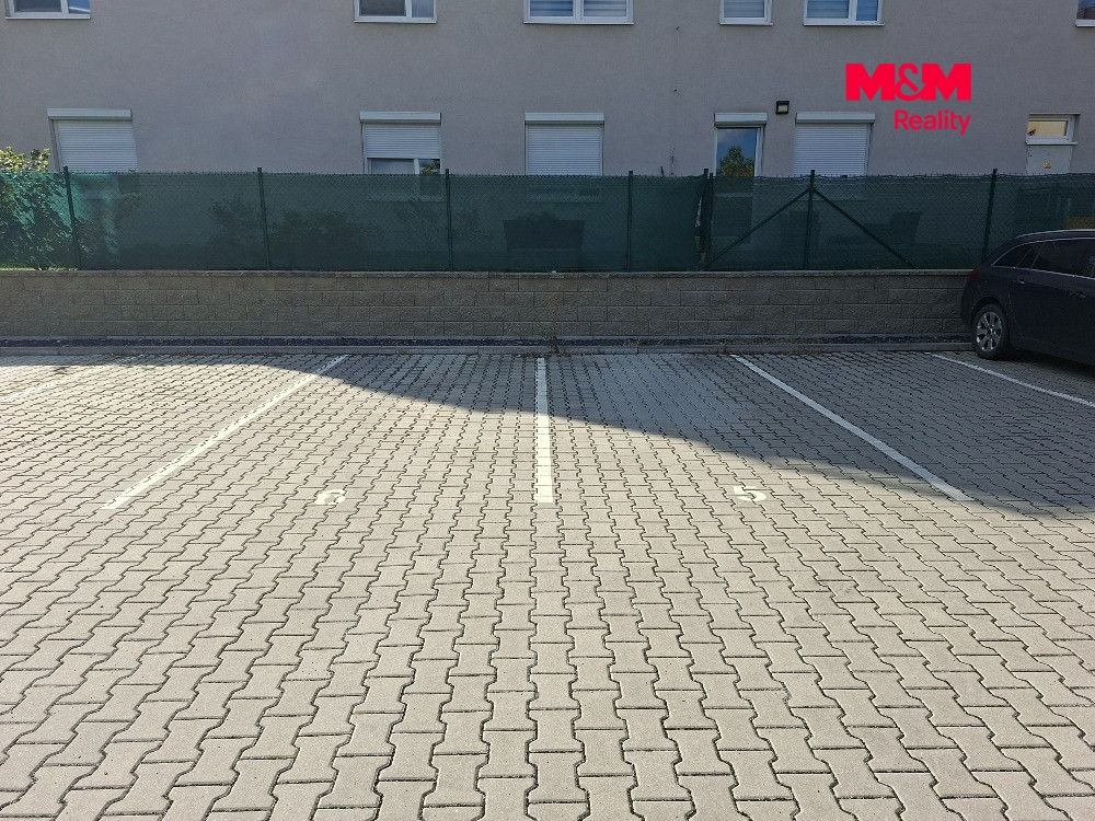 Parkovací stání