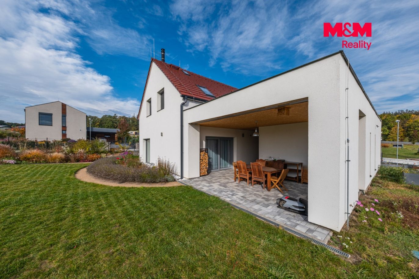Prodej rodinného domu, 221,47 m², Dolní Lomnice, ul.jpg
