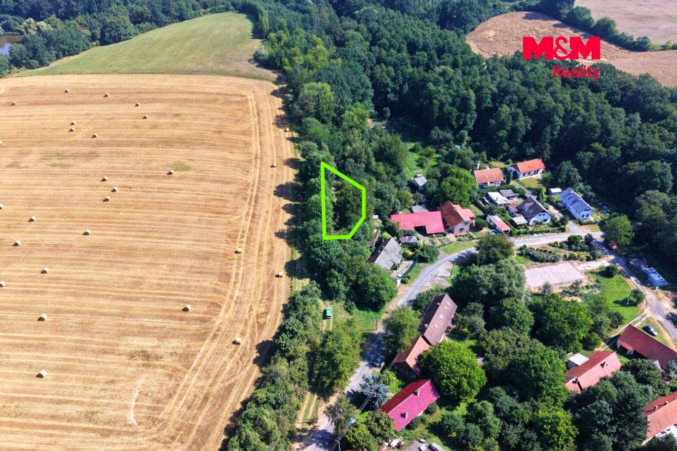 zahrada a okolí