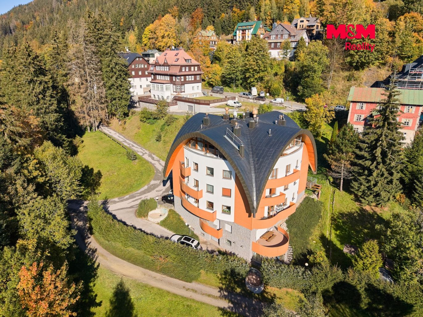DJI_20261006143341_0415_D.jpg