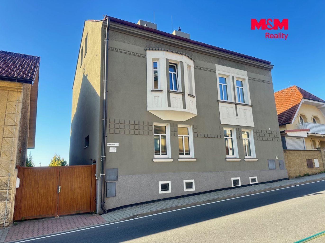 Pohled z ulice