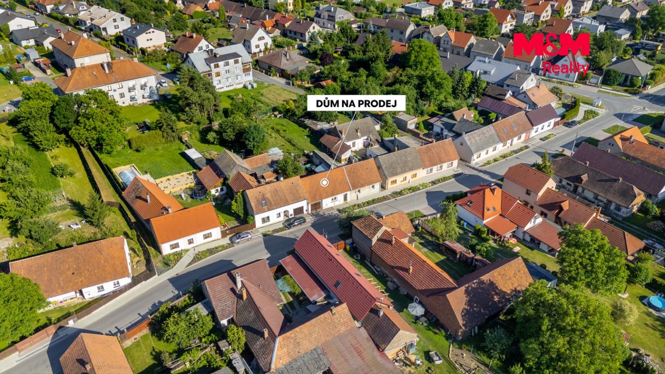 Dům