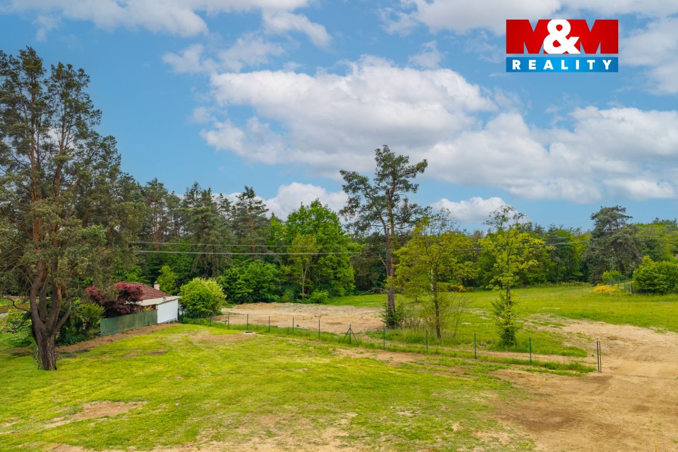 943071 - Prodej pozemku k bydlení, 1055 m², Bukovany