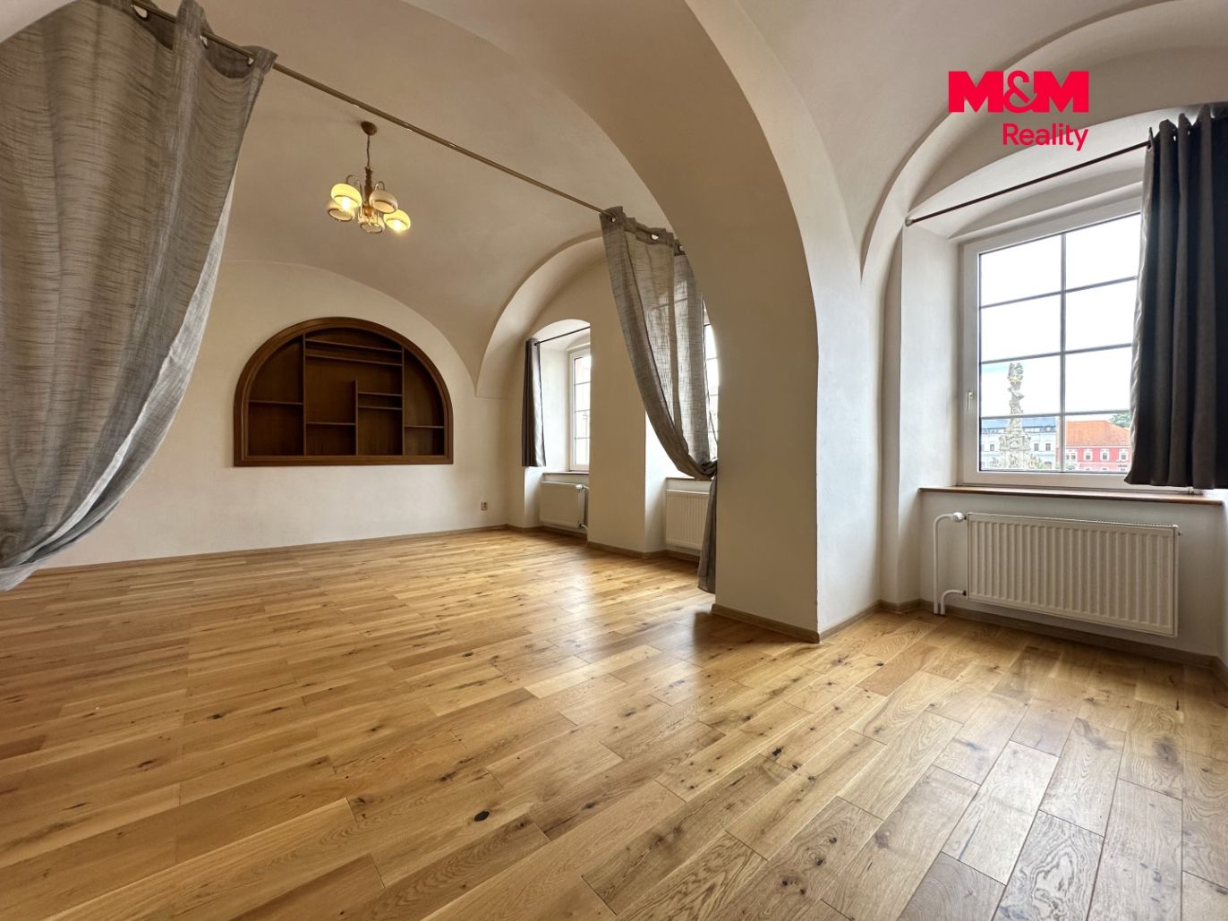 Pronájem atypického bytu, 78 m², Kadaň, ul. Mírové náměstí