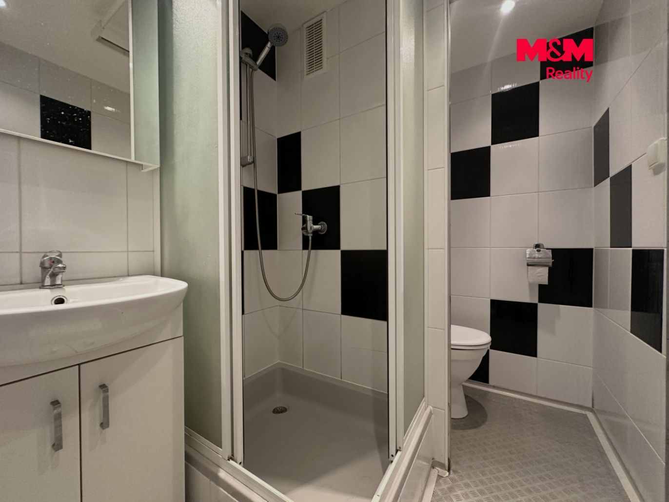 Pronájem bytu 1+kk, 20 m², Chomutov, ul. Bezručova