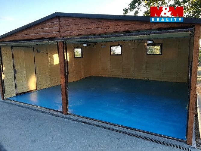 new garage ready.jpg