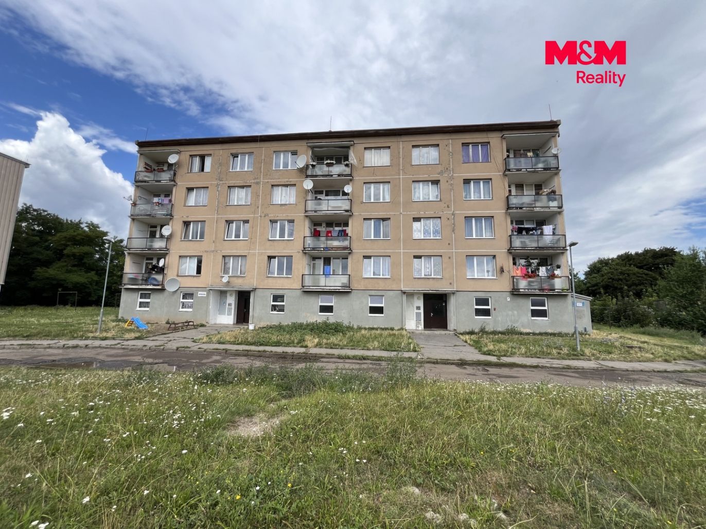 Dům