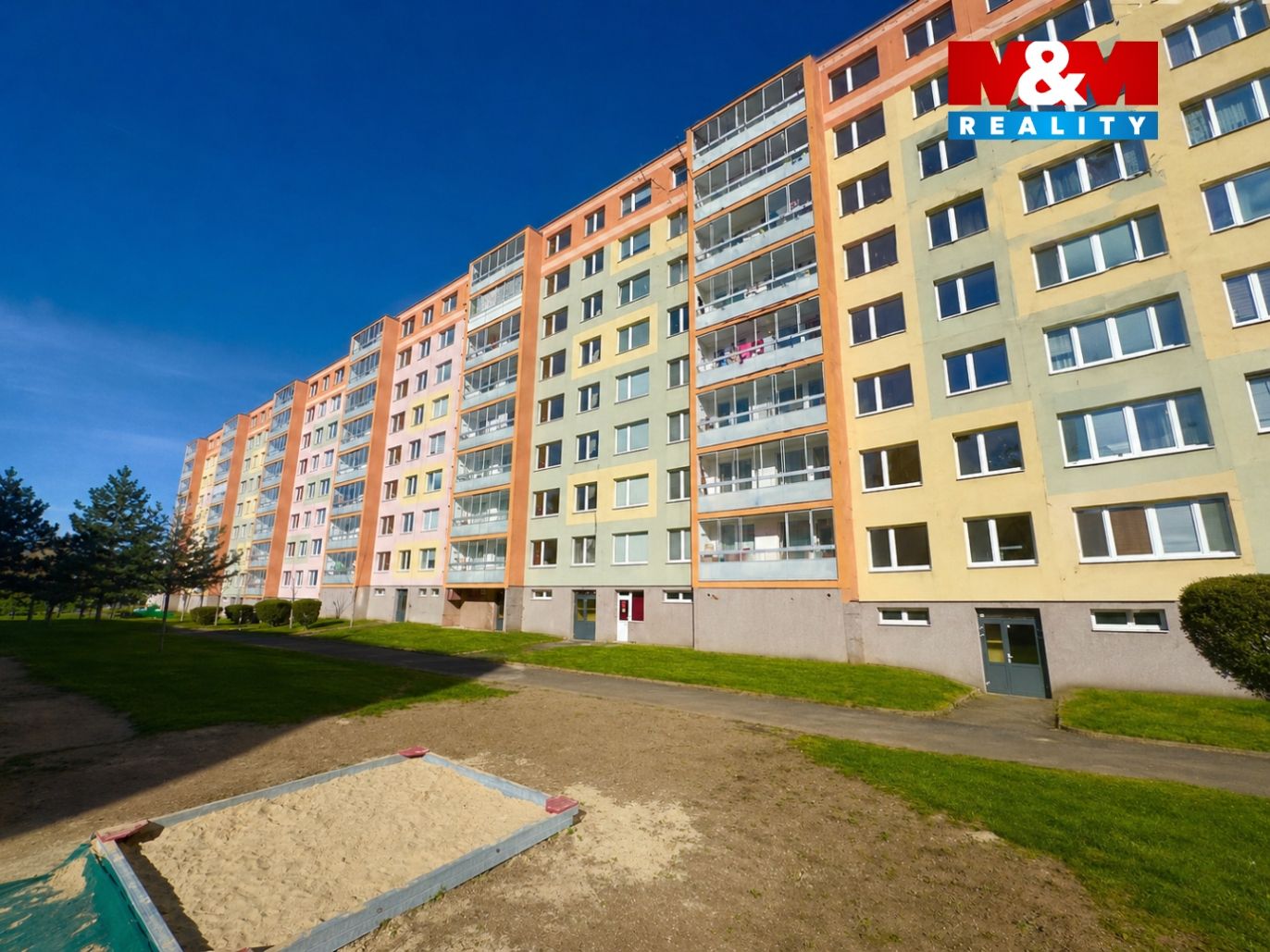 Dům