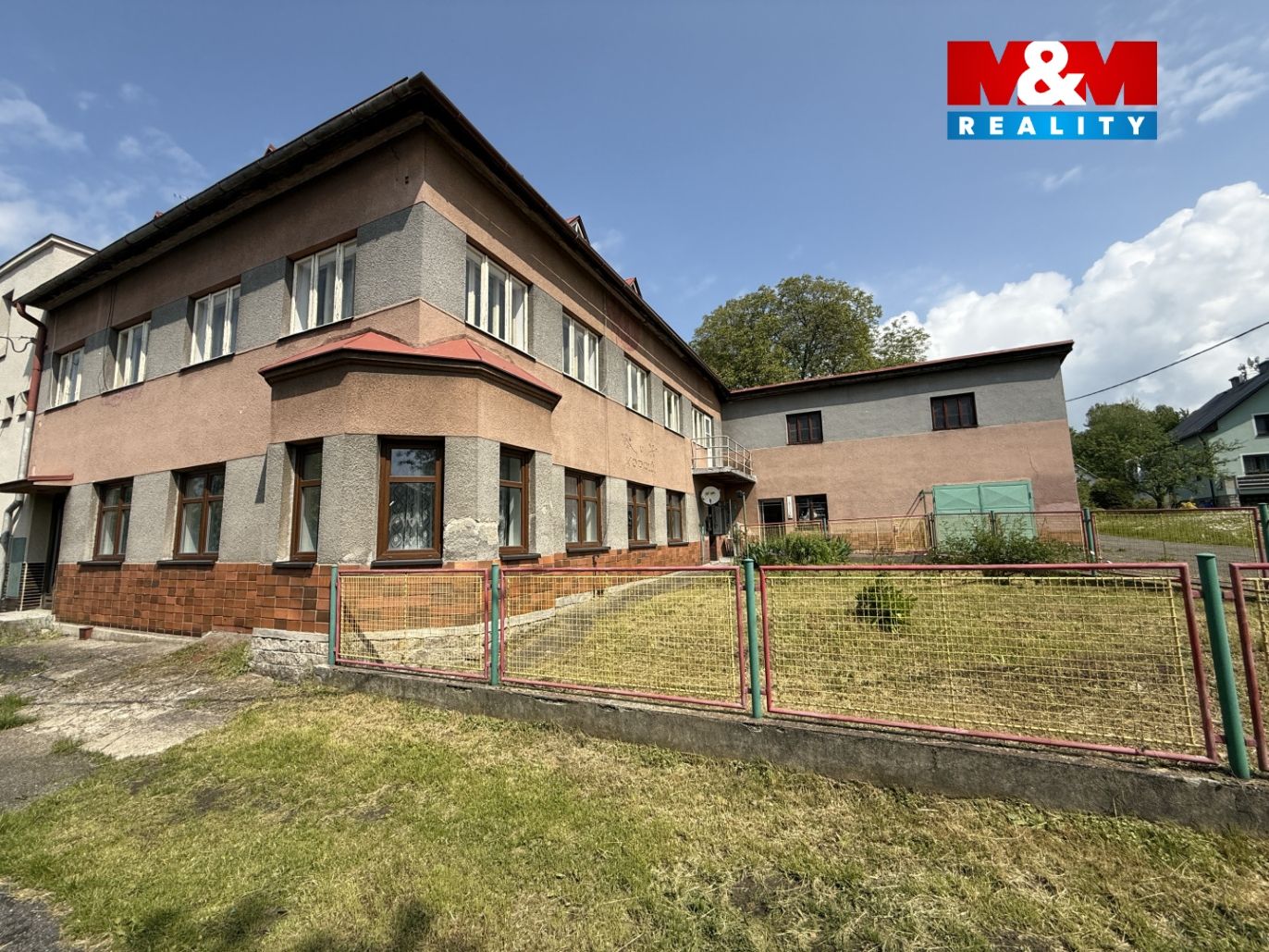dům