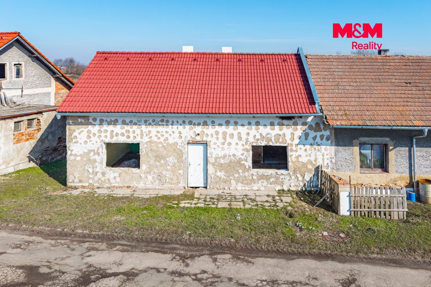 Dům