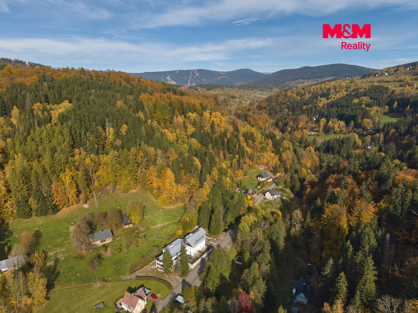 pohled z dronu