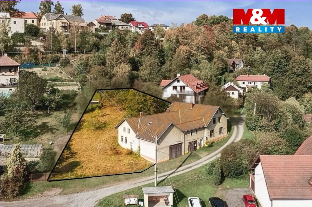 Pohled na pozemek